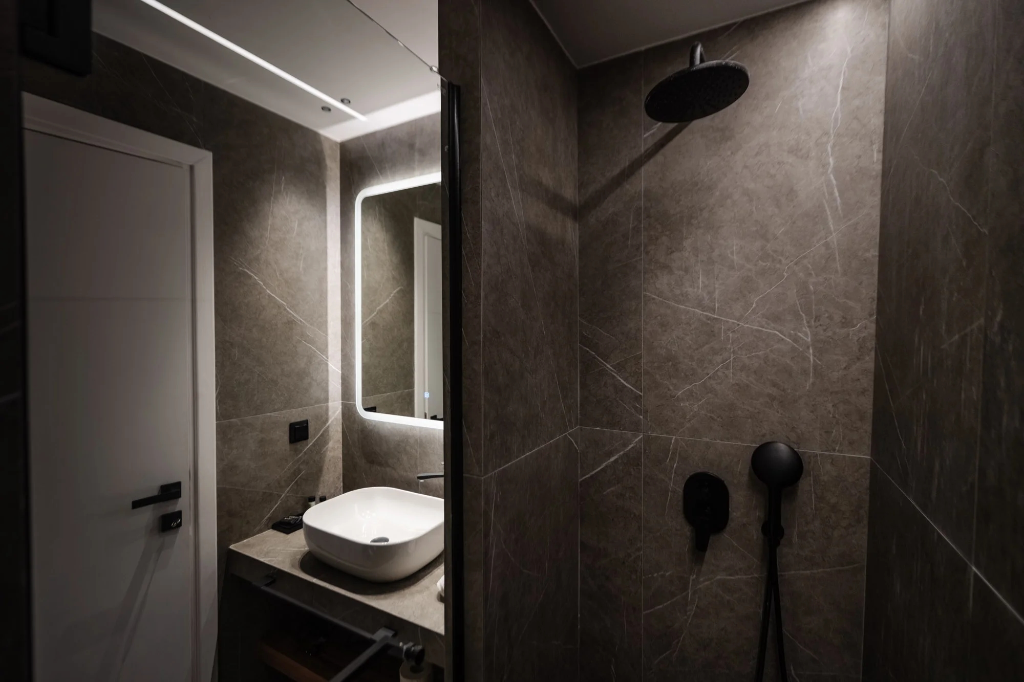 Bedroom - Kantoni Suites