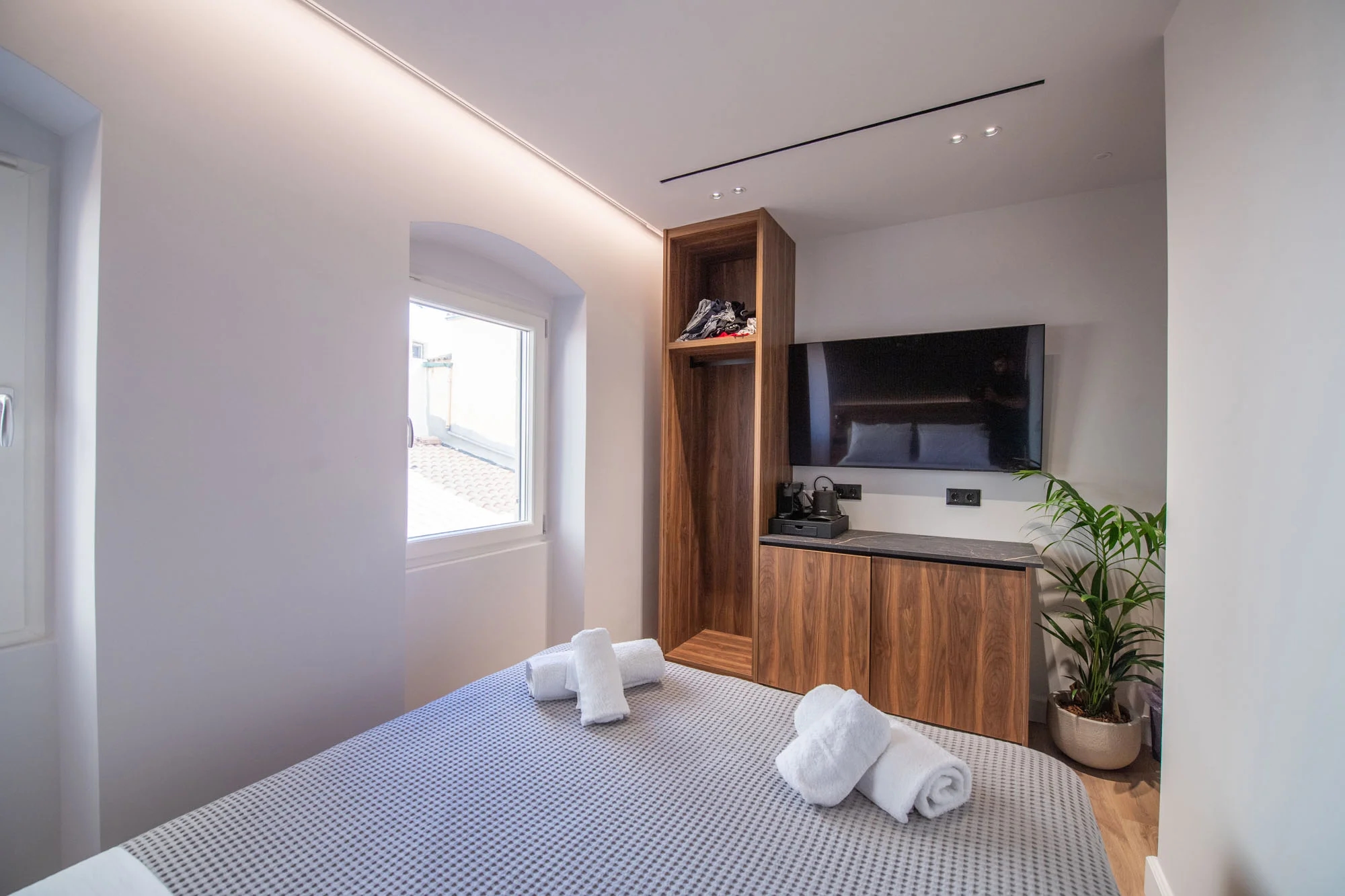 Bedroom - Kantoni Suites