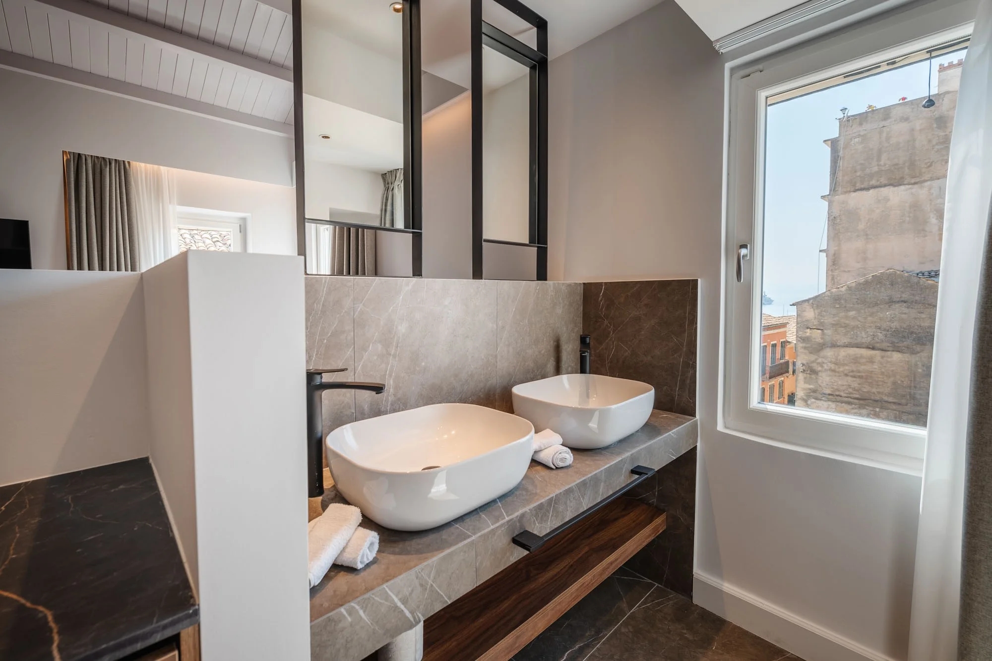 Bedroom - Kantoni Suites