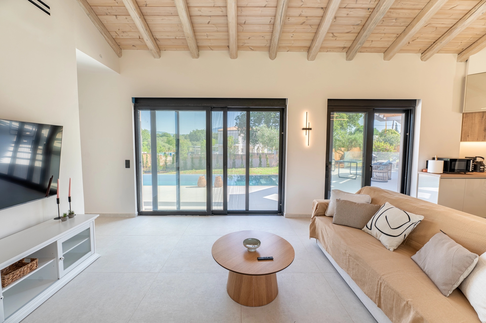 Living Room with Garden View - Villa Danai