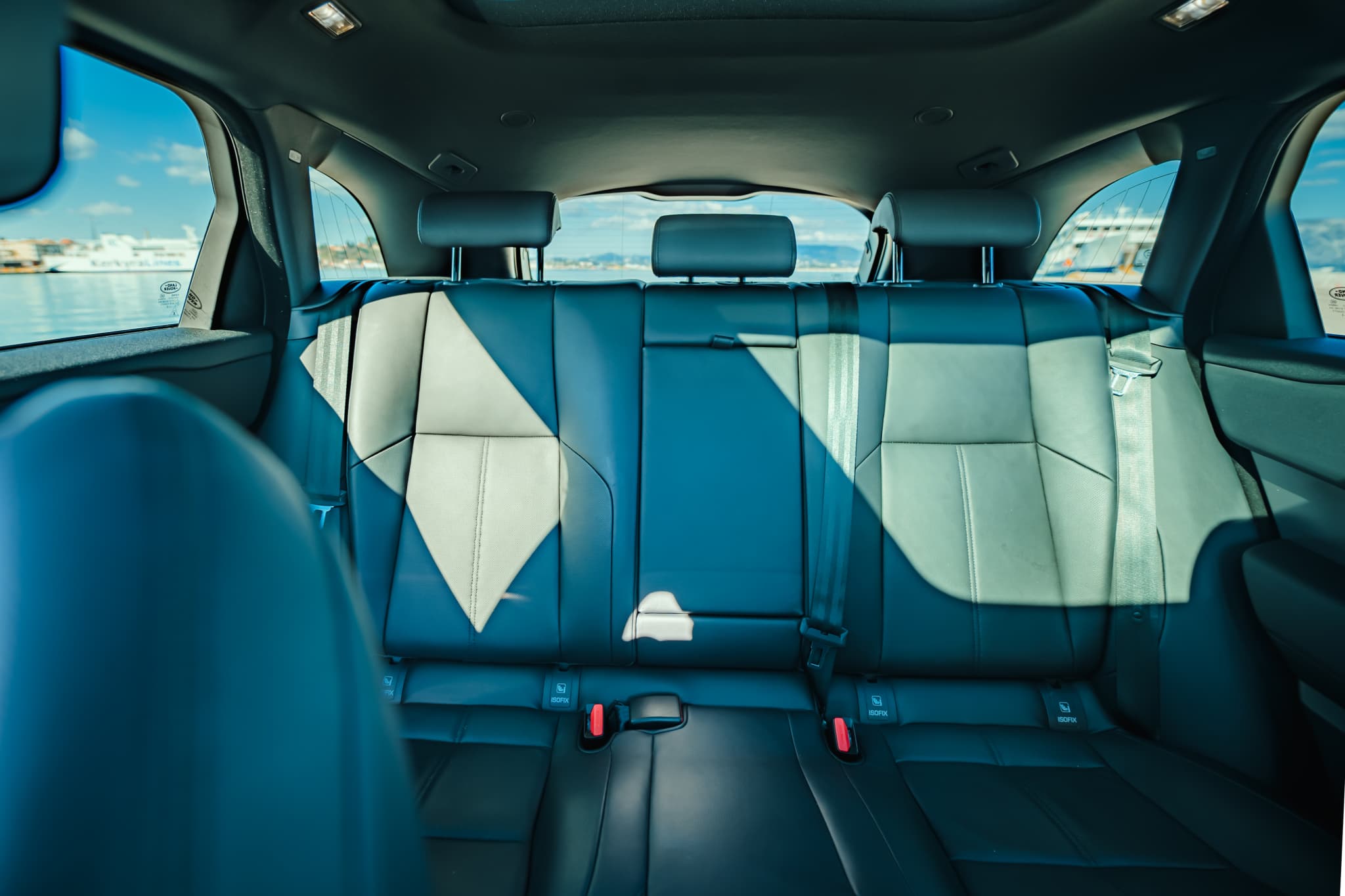 Range Rover Velar dashboard detail