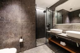 Bathroom - Kantoni Suites