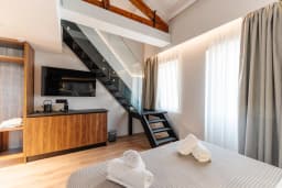 Indoor Staircase - Kantoni Suites