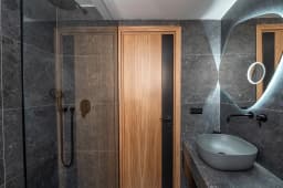 Bathroom - Kantoni Unique Suites