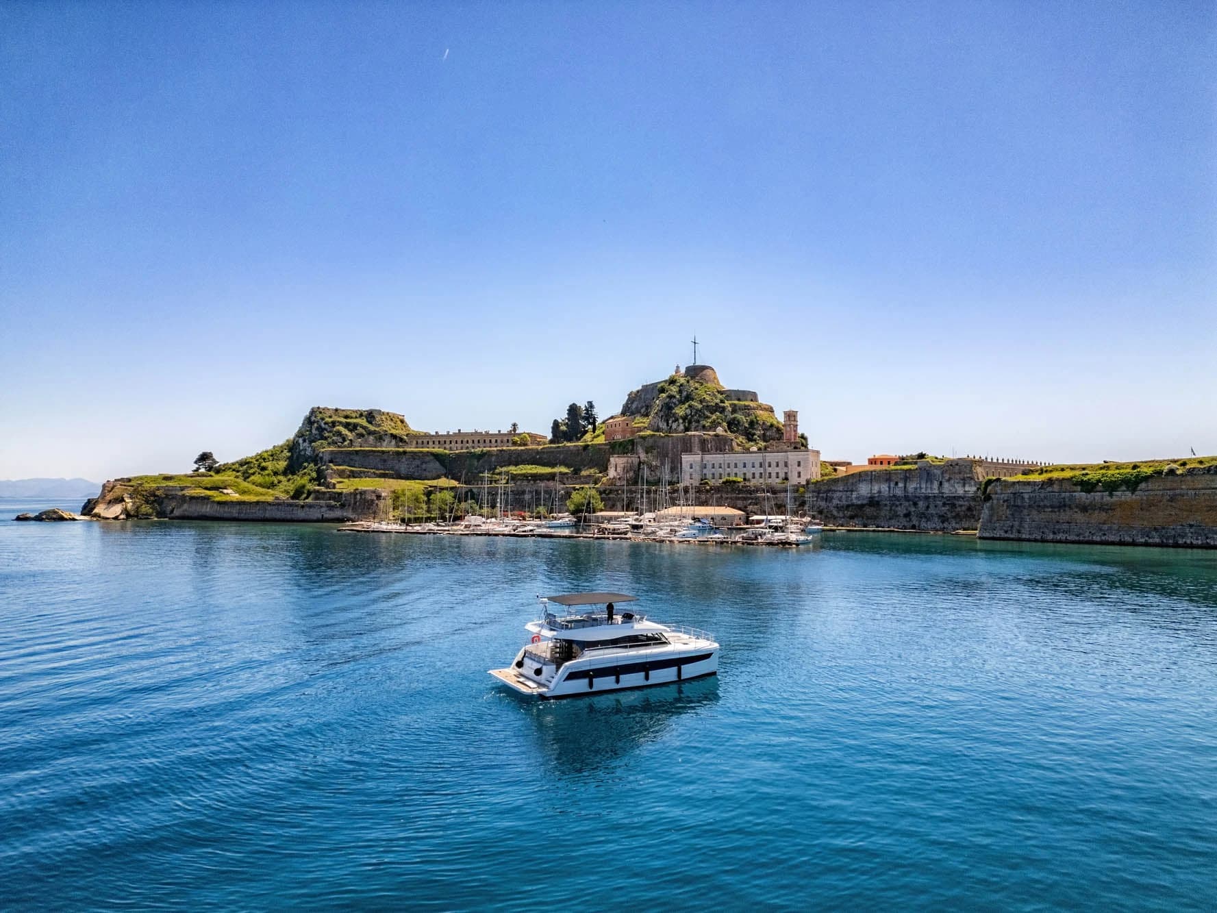 Old Town, Vido, Mouse Island & Kaiser Bridge Tour (5 Hours)