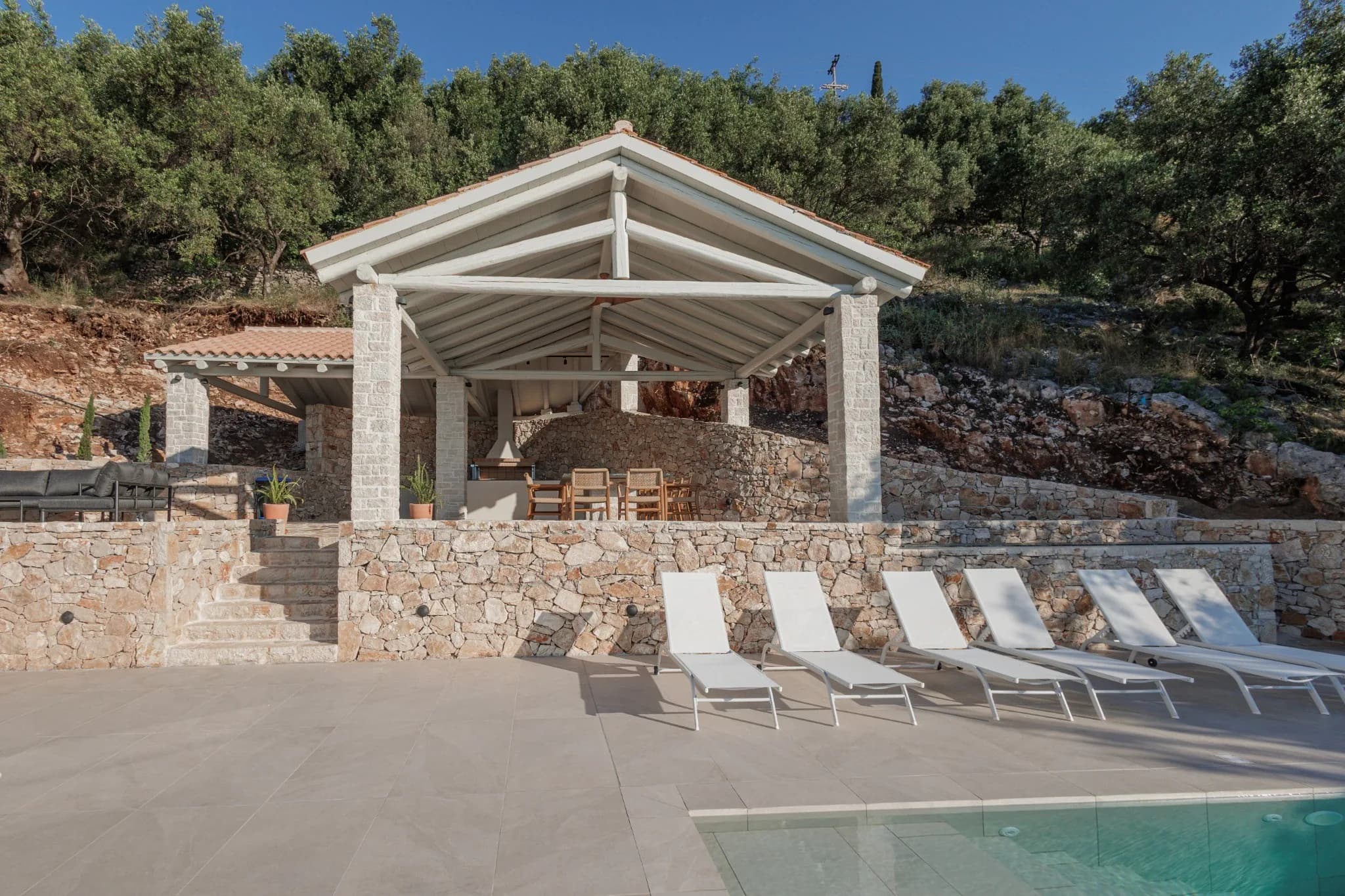 Villa Nissaki exterior view
