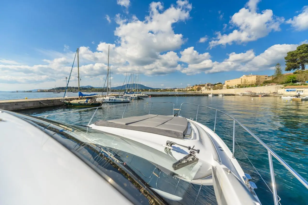 Ioli Sealine deck seating
